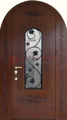 Качественная входная арочная дверь со стеклом и ковкой ДА-18 в Сургуте