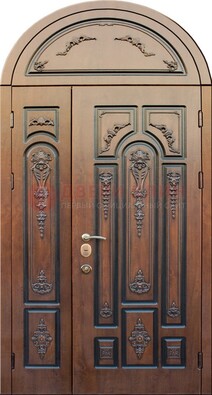 Арочная железная дверь с виноритом и узором ДА-36 в Сургуте