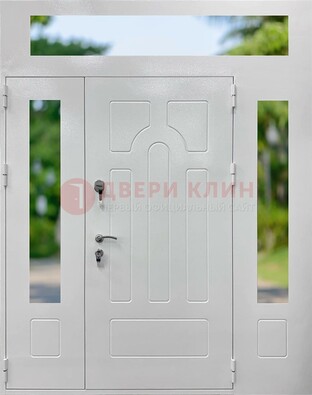 Белая стальная дверь порошок со стеклом и фрамугами ДФГ-11 в Сургуте