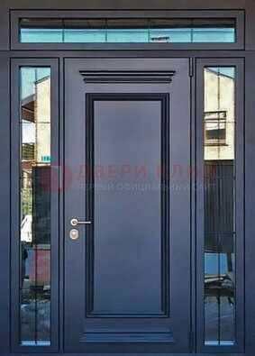 Черная металлическая дверь с фрамугой и филенкой ДФГ-19 в Сургуте