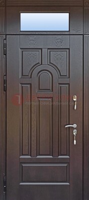 Железная дверь с фрамугой в коричневом цвете ДФГ-22 в Сургуте