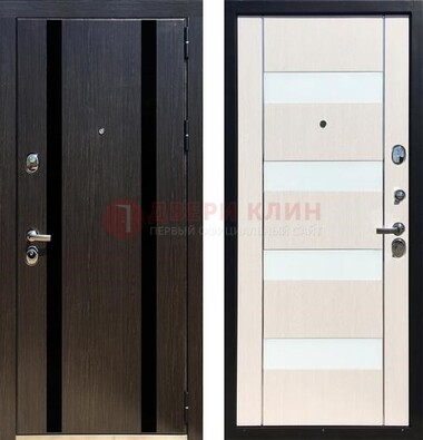Черная железная дверь с МДФ и декоративными вставками ДМ-157 в Сургуте
