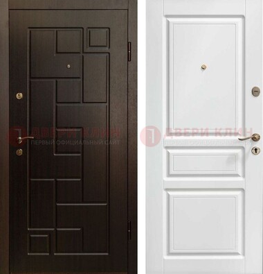 Входная дверь Коричневая металлическая филенчатая с белой МДФ внутри ДМ-241 в Лыткарино