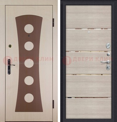 Светлая металлическая дверь с МДФ в квартиру ДМ-365 в Сургуте