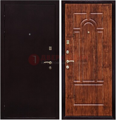 Темная железная дверь с порошковым покрытием ДП-194 в Сургуте