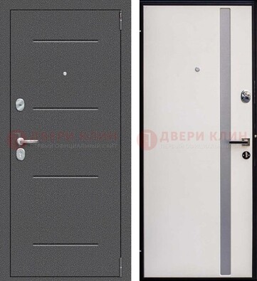 Железная дверь с порошковым напылением и белой МДФ ДП-212 в Сургуте