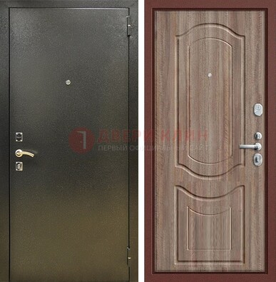 Темно-серая входная дверь с порошковым покрытием и коричневая МДФ ДП-290 в Сургуте