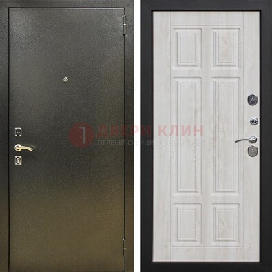 Входная темно-серая дверь с порошковым напылением и МДФ с филенкой ДП-302 в Сургуте