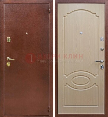 Коричневая металлическая дверь с порошковым окрасом ДП-76 в Сургуте