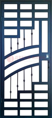 Современная металлическая решетчатая дверь ДР-38 в Сургуте