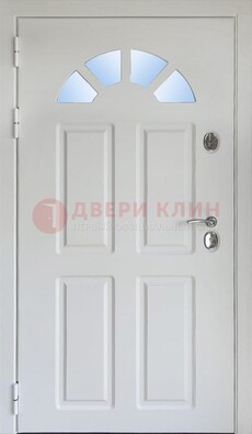 Белая стальная дверь МДФ со стеклом для дома ДС-37 в Сургуте