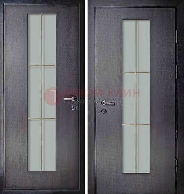 Темная стальная дверь со стеклом ДС-3 для загородного дома в Сургуте