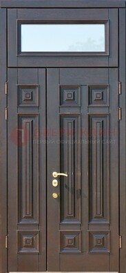 Коричневая двухстворчатая металлическая дверь со стеклом ДС-62 в Сургуте