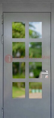 Серая металлическая дверь со стеклом ДС-78 в Сургуте