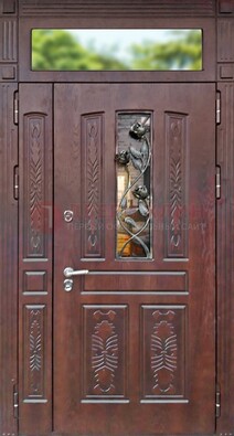 Коричневая железная дверь со стеклом и ковкой на улицу ДСК-127 в Сергиевом Посаде
