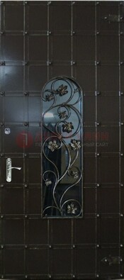 Высокая железная дверь со стеклом и ковкой ДСК-15 в Сургуте