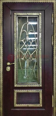 Темная уличная дверь порошок со стеклом и ковкой ДСК-167 в Сургуте