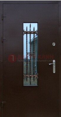 Надежная металлическая дверь со стеклом и ковкой ДСК-47 в Сургуте
