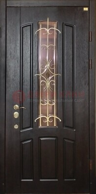 Металлическая дверь со стеклом и ковкой ДСК-79 для загородного дома в Сургуте