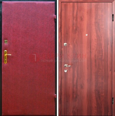 Красная входная дверь с винилискожей ДВ-30 в Сургуте