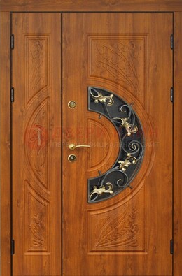 Входная дверь цвета золотой дуб с виноритом и ковкой ДВТ-176 в Сургуте