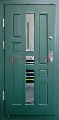Зеленая железная  дверь с виноритом и зеркалом ДВТ-205 в Сургуте