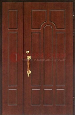 Стальная полуторная дверь для частного дома ПЛ-13 в Сургуте