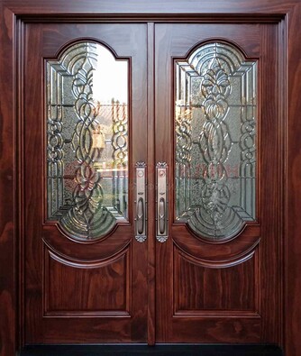 Классическая железная дверь с массивом дуба для входа ВЖ-23 в Сургуте